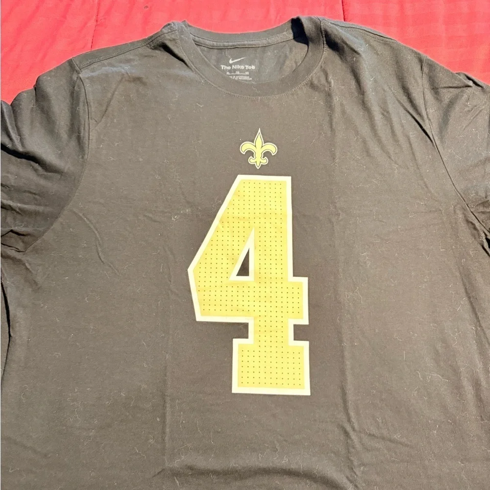 Nike Men's Derek Carr New Orleans Saints T-shirt - Picture 2 of 3